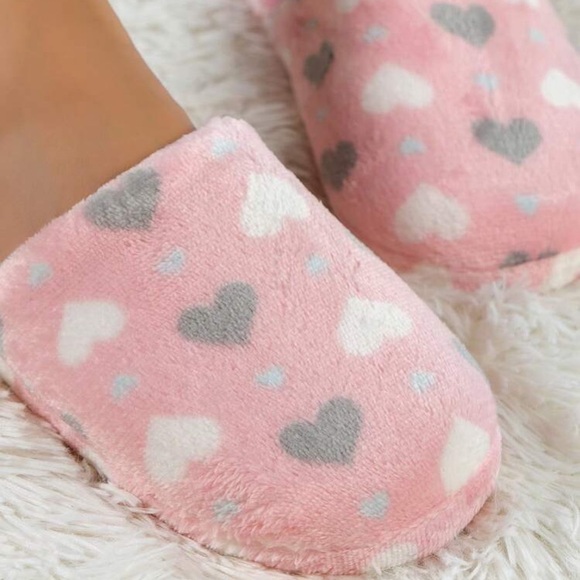 Heart Shaped Heart Slippers Pink Gray White Blue Plush Cozy Non Slip Indoor - Picture 6 of 6